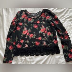 Floral top red roses long sleeve lace trim detail grandmacore cottagecore tee